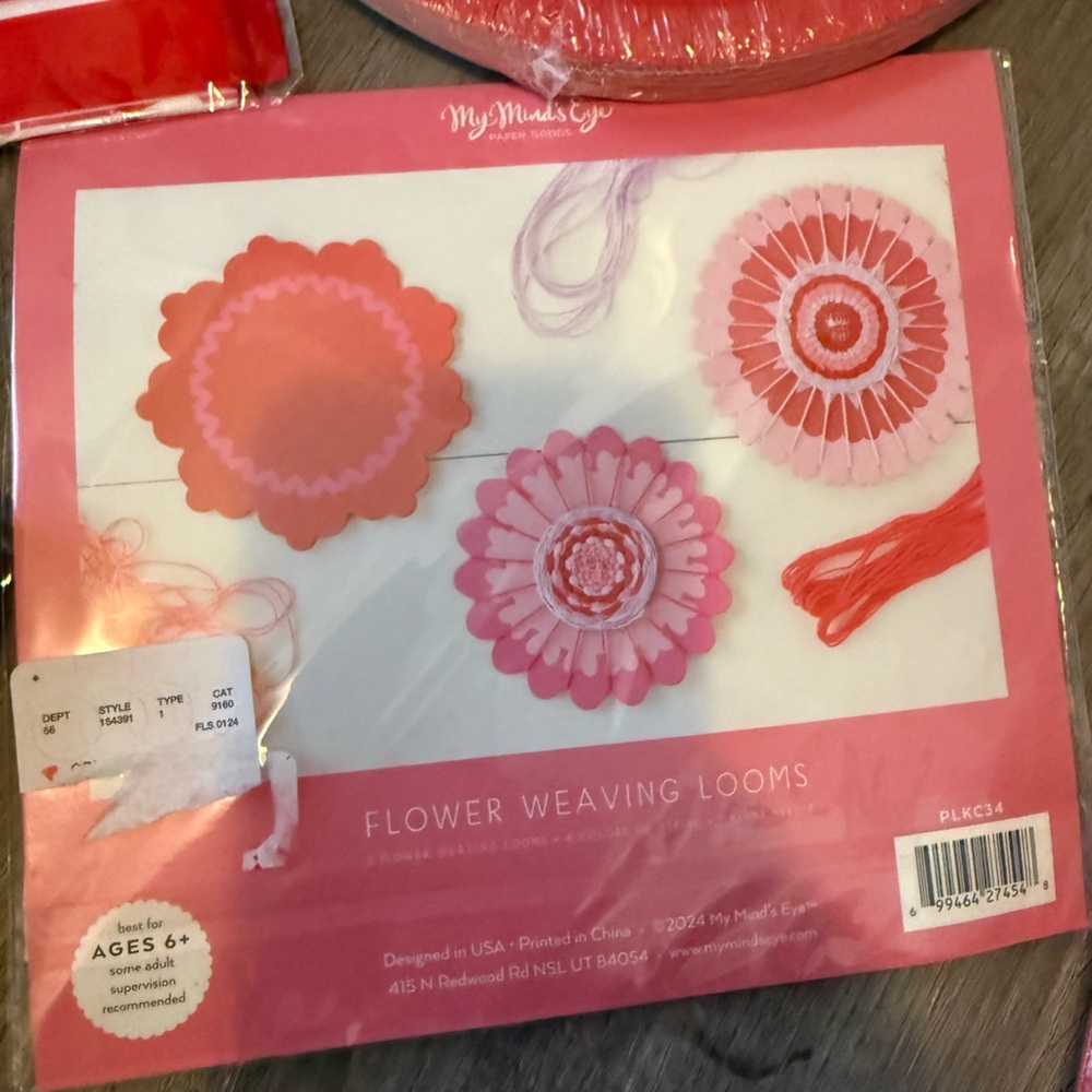 Pink Flower party decorations - Weaving Looms